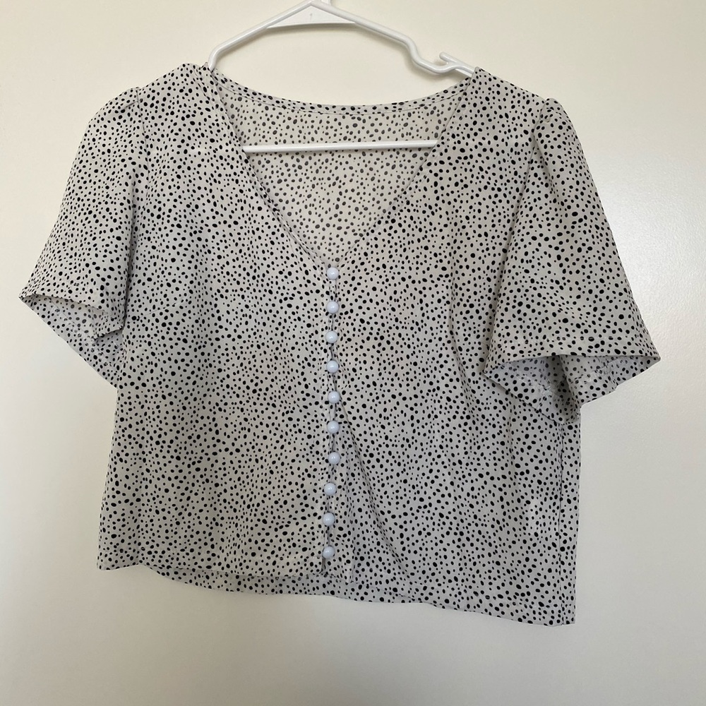 Brand new polka dot top